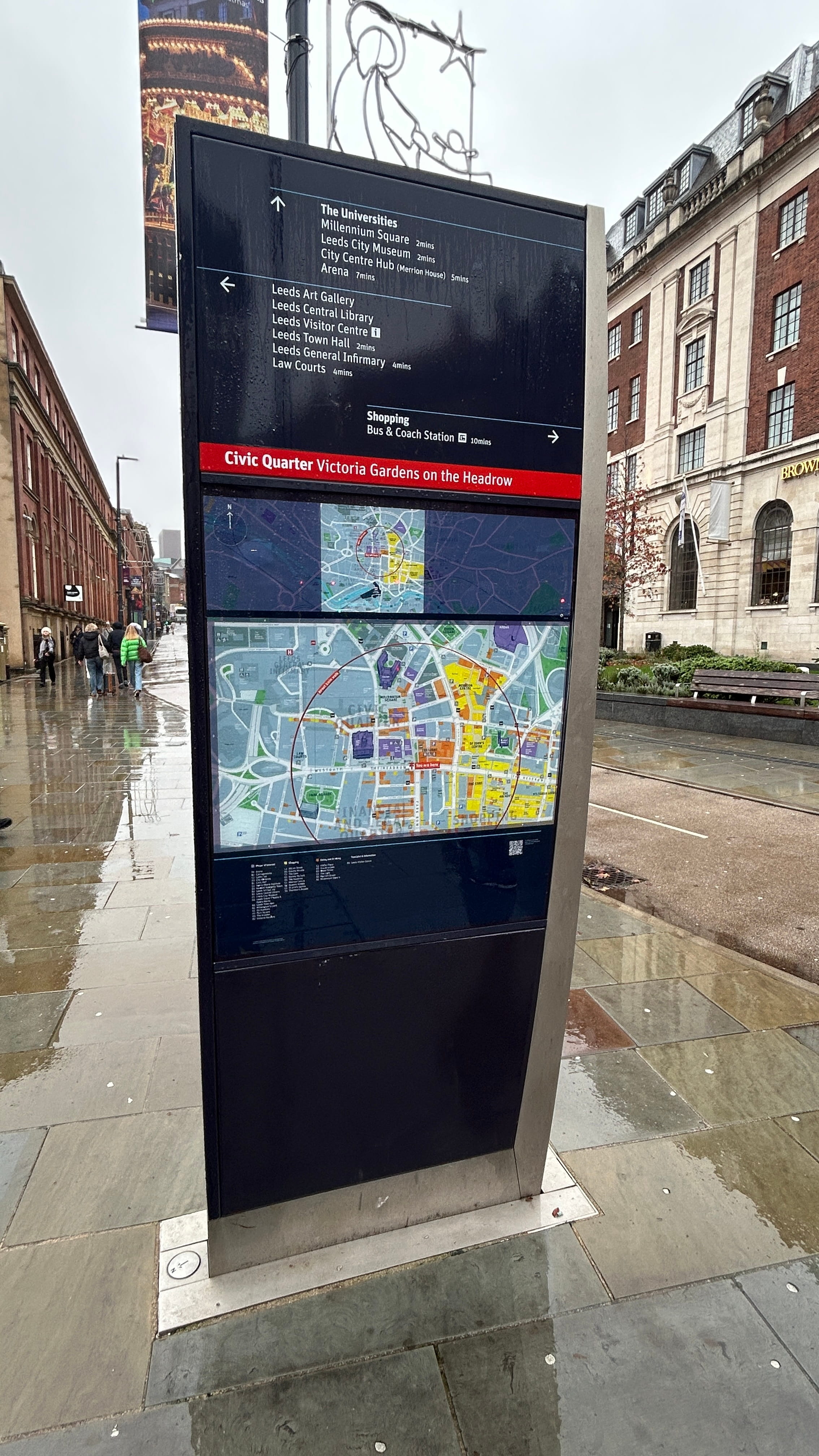 Leeds city-centre wayfinding, photograph 2