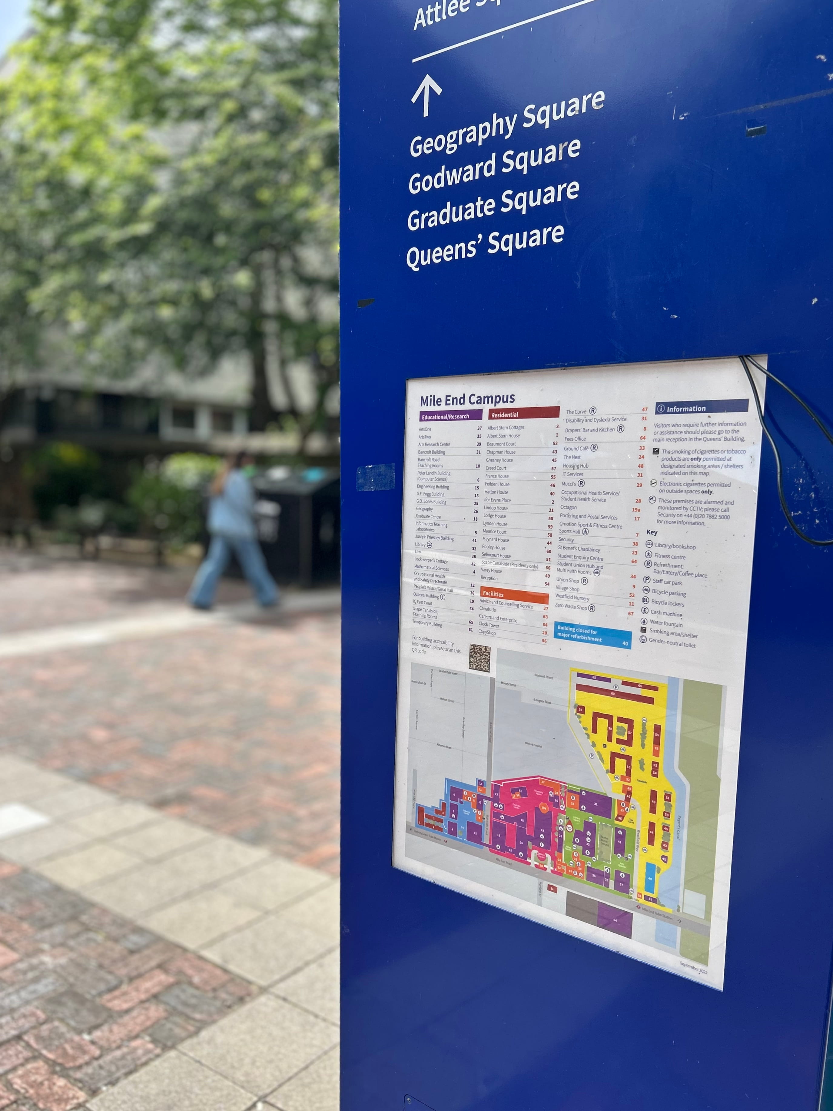Queen Mary University of London campus wayfinding, photograph 5